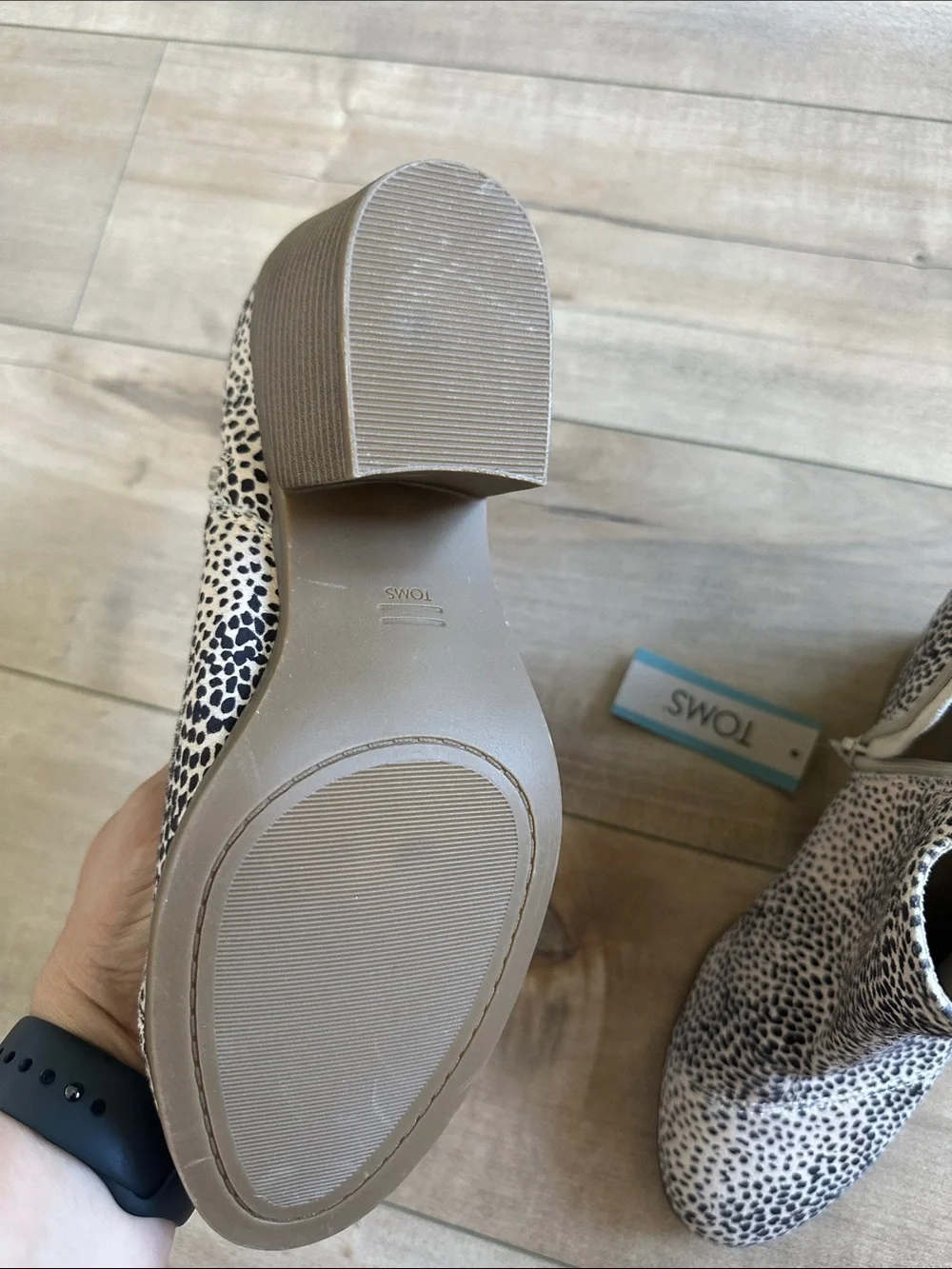 NWT Toms Genevieve Cheetah Animal Print Leather Ankle Booties Boots Sz 9